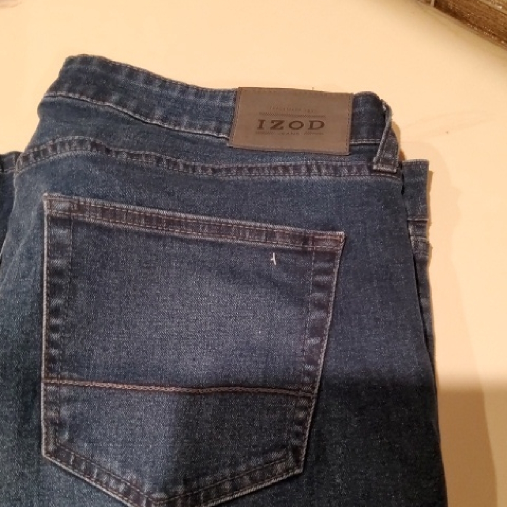 38 X 32 Izod Men's Dark Denim Jeans